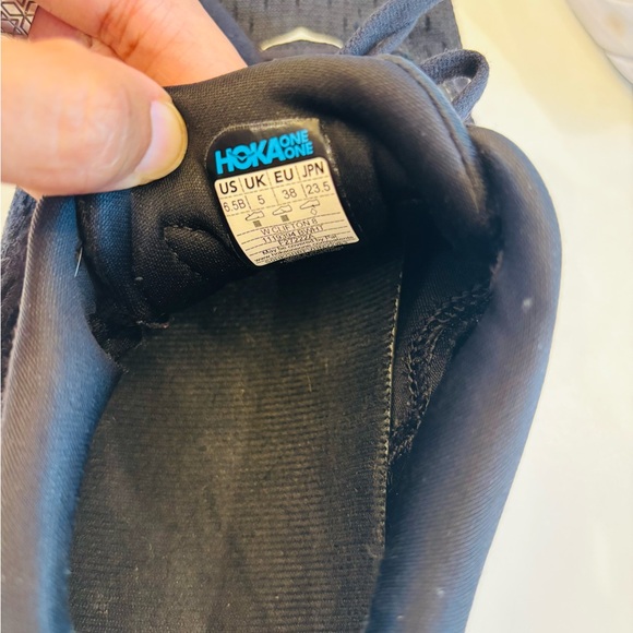 Hoka Clifton 8 Black and White Athletic Sneakers size 6.5 - Picture 8 of 12